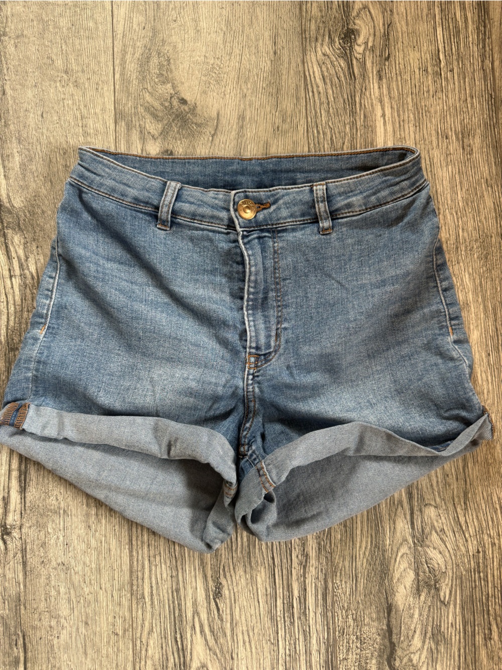 H&M Light Blue Denim Roll Cuff Women’s Shorts
